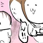 6ヶ月ぷにみが離乳食後におむつからにおいがしている様子のサムネ